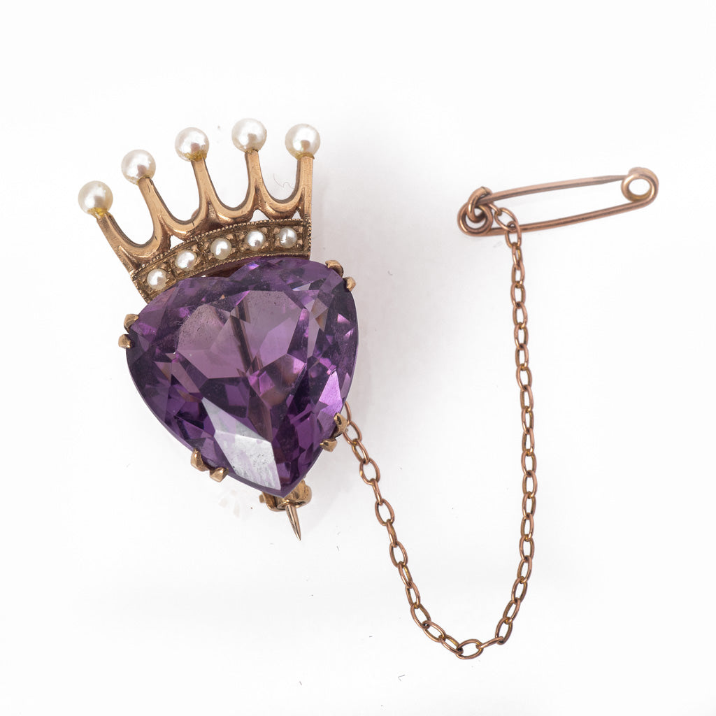 Heart outlet brooch pin